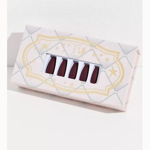 Tip Beauty Get The Point Press-On Nails